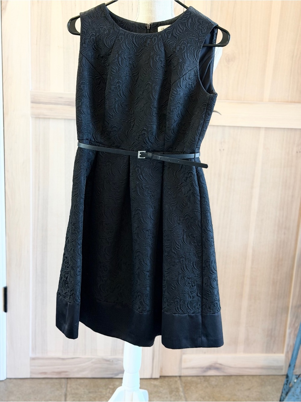 Liz Claiborne Black Jacquard Fit & Flare Belted Mini Dress. Women’s Sz-6